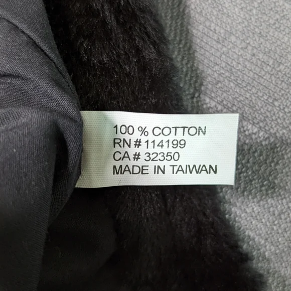 Quicksilver Christmas Stocking Graphic Faux Fur New No Tags - Picture 3 of 7